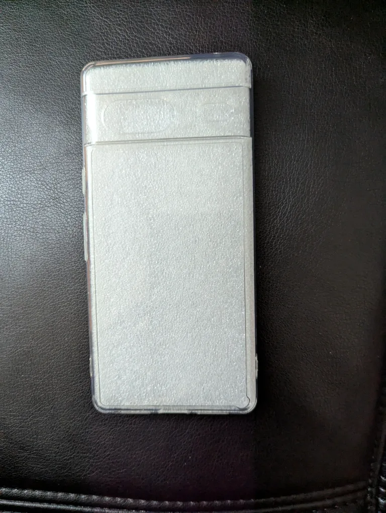 New Pixel 7 Clear Hard Case image indicator(2)