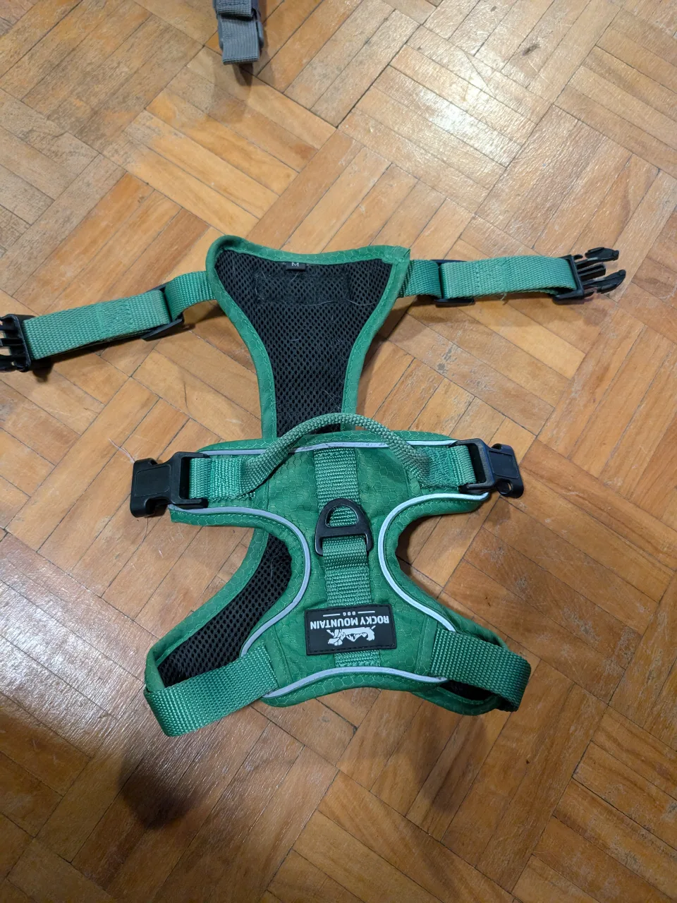 Rockey mountain dog green harness chest 20-29" image indicator(3)