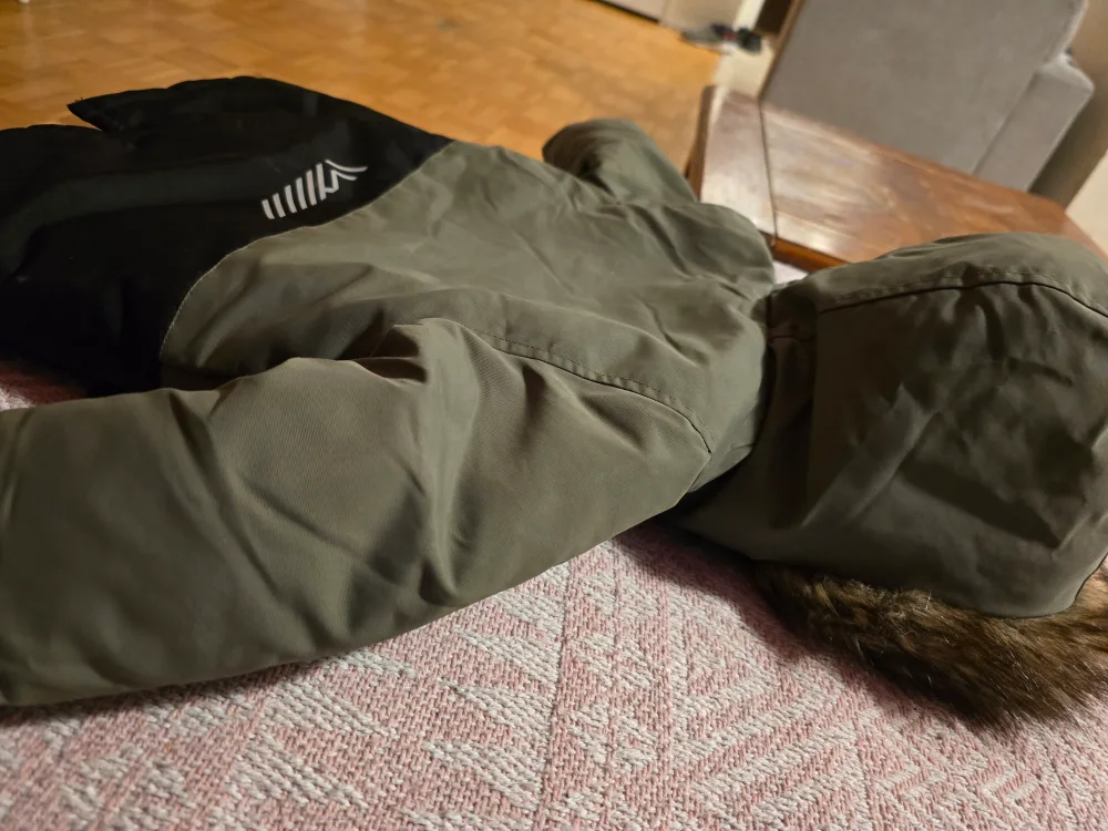 George Boys' Size 2T Winter Jacket image indicator(6)