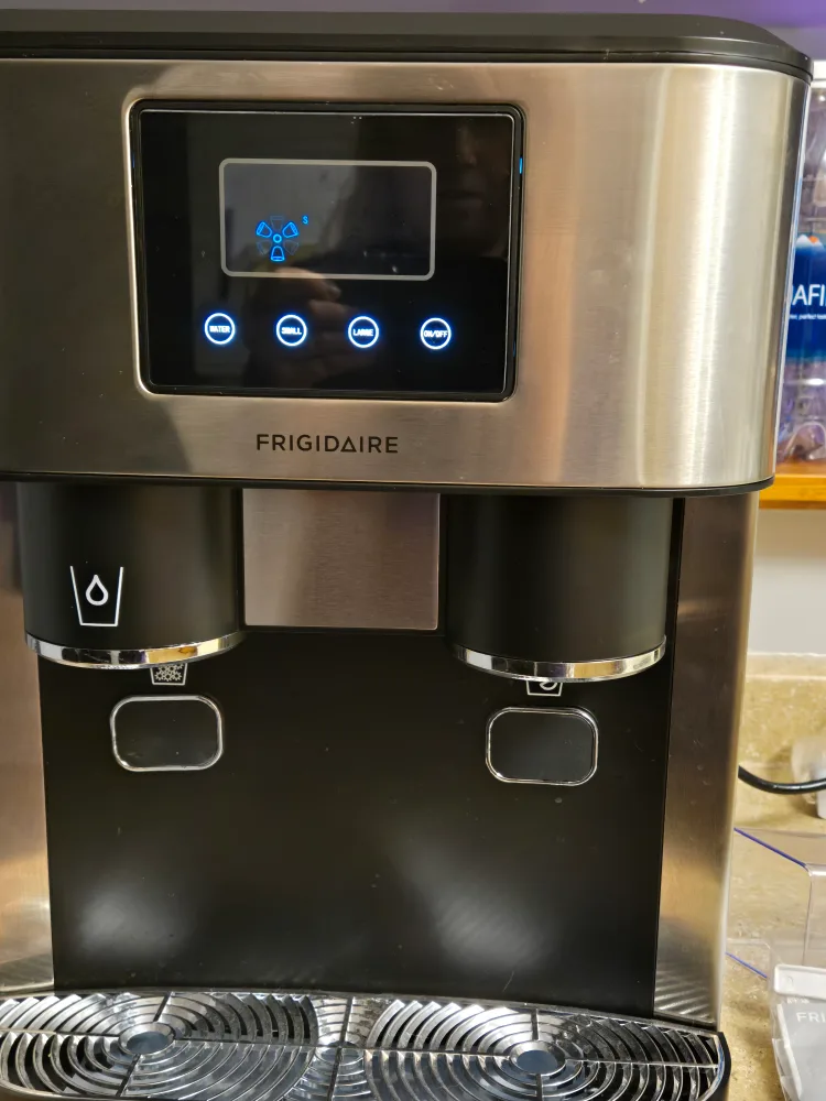 Stainless Water Dispenser/Ice Maker thumbnail
