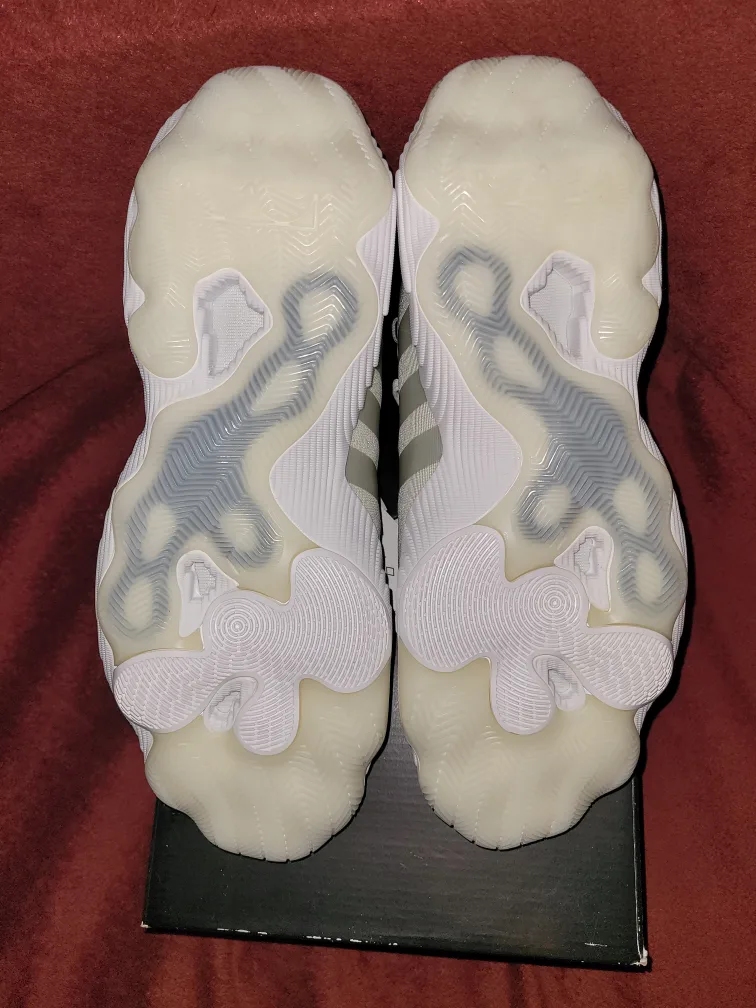 Adidas Trae Young 3 Basketball Shoes - Size 12.5 image indicator(4)