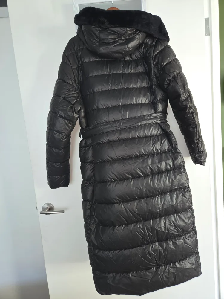 Astrid Black Down-Filled Puffer Coat with Faux Fur Trim - Size L image indicator(2)