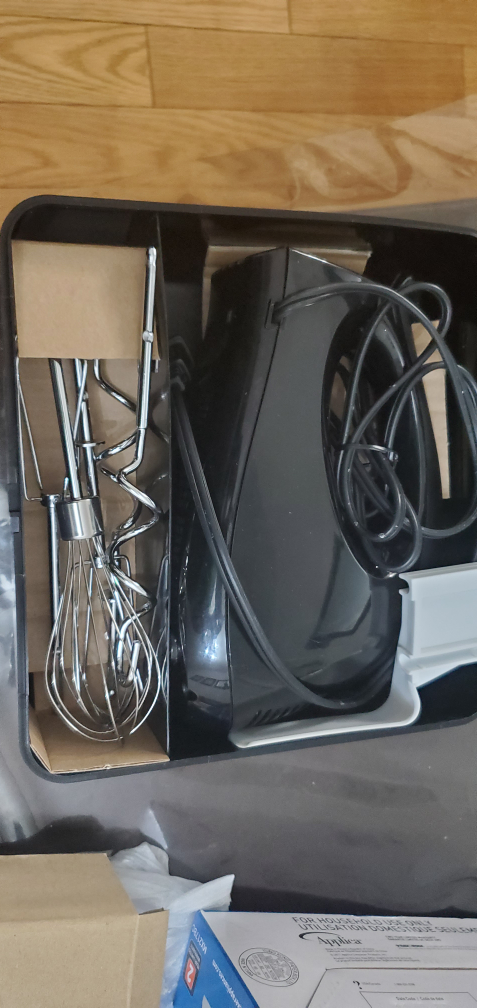 Black and decker hand mixer - photo 3