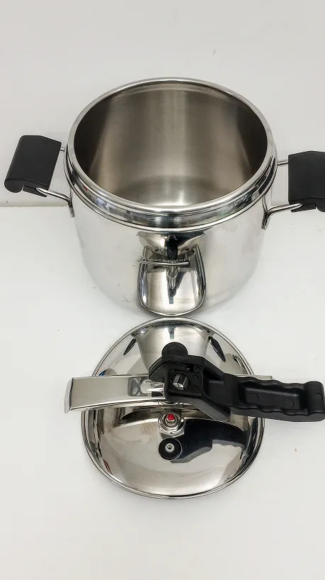 Lagostina Irraddial plus 7L, 18/10 St Steel, Pressure cooker image indicator(2)