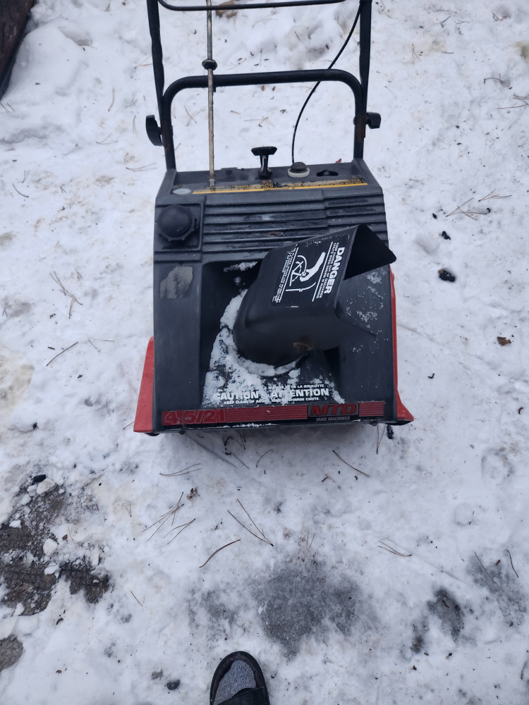 MTD 45121 Snowblower - photo 2