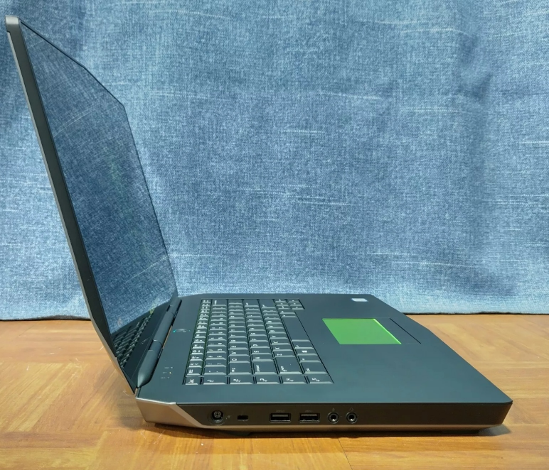 Alienware 15 R2 UHD 2.6GHz i7-6700HQ 16GB RAM 1TB SSD  GTX 970M - photo 5
