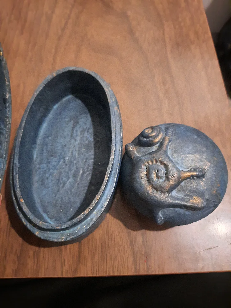 Vintage Blue and Gold Trinket Box image indicator(2)