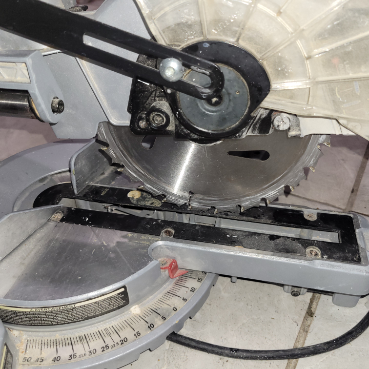 KOBALT 10-Inch Compound Miter rotational saw - photo 2