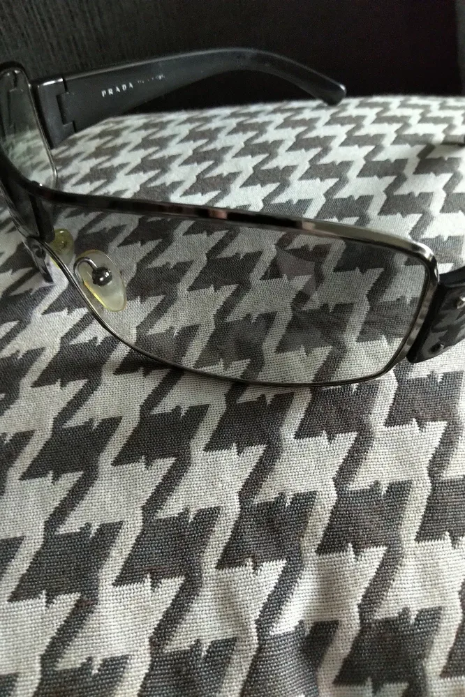 Prada Sunglasses with Case/booklet🇮🇹 /unisex/SPS image indicator(8)