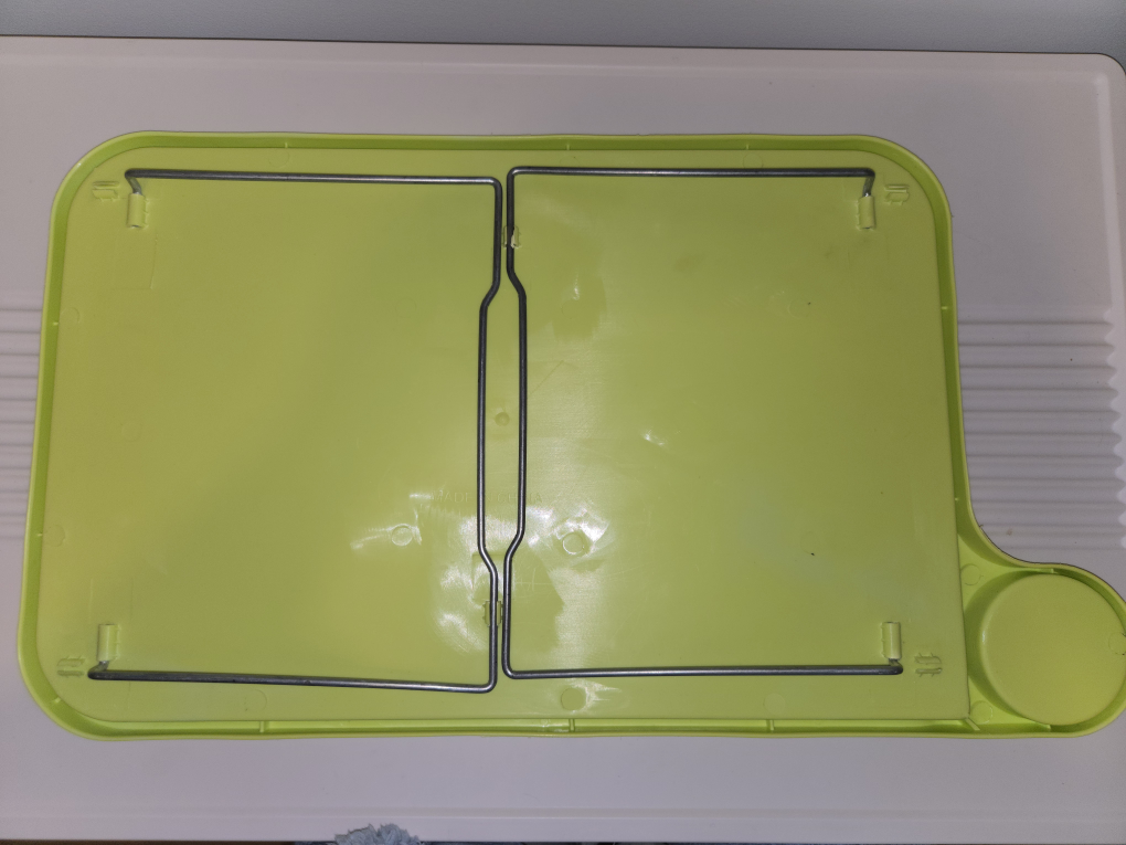 Green Fodable Table - photo 4