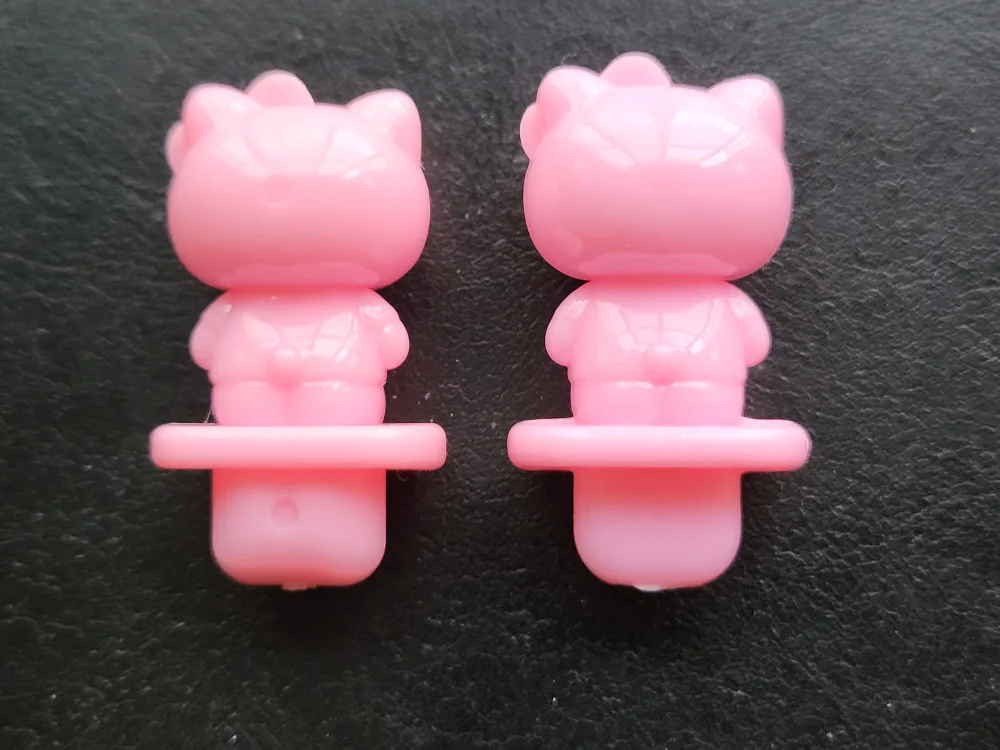 NEW! Hello Kitty Cup Stoppers (2) image indicator(2)
