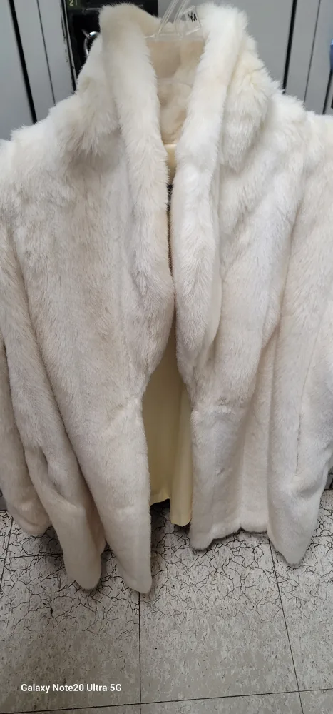 Monterey Fur Coat image indicator(4)