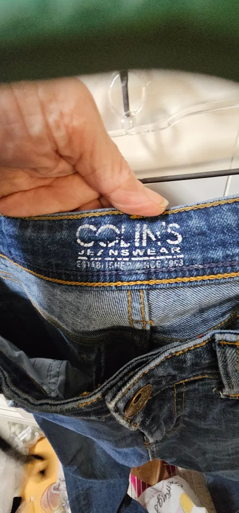 Stretchy Collins Jeans Size 6 Regular image indicator(2)
