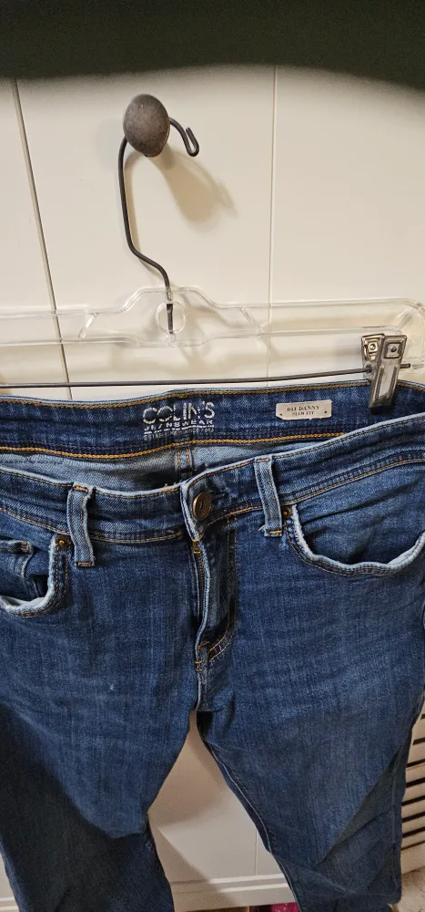 Stretchy Collins Jeans Size 6 Regular image indicator(6)