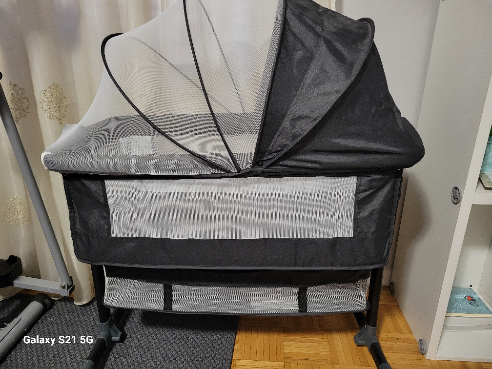 Baby bassinet. Bedside sleeper for baby's
