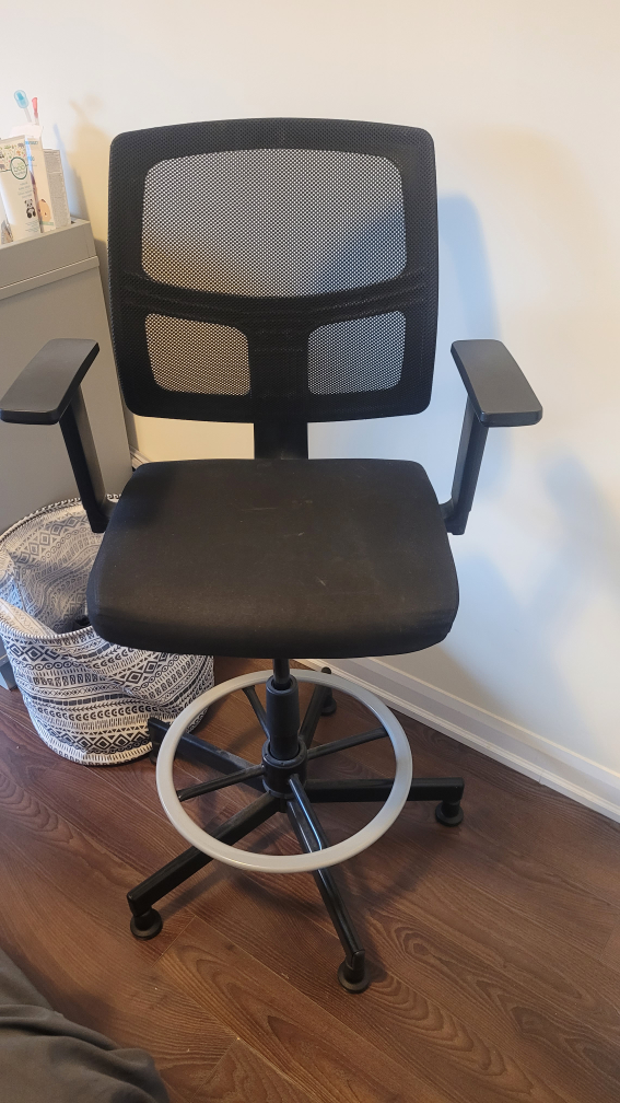 Black Mesh Office Chair with Adjustable Height