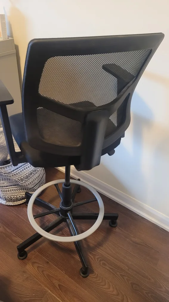 Black Mesh Office Chair with Adjustable Height image indicator(3)