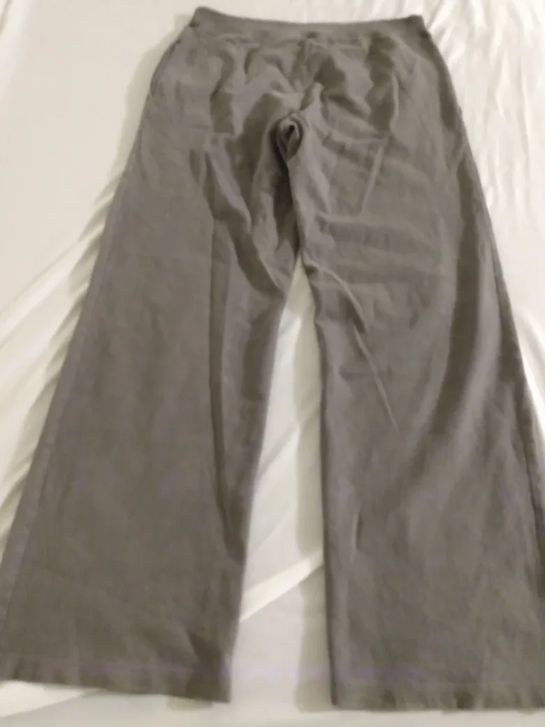 Brandy Melville Grey Lounge Pants-M image indicator(3)