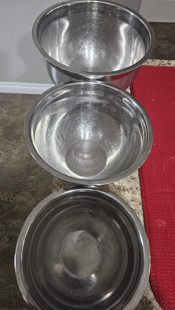 Set of 3 Stainless Steel Mixing Bowls
