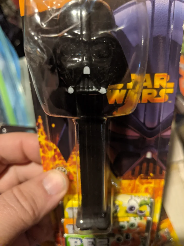 Star Wars Party Supplies Bundle image indicator(6)