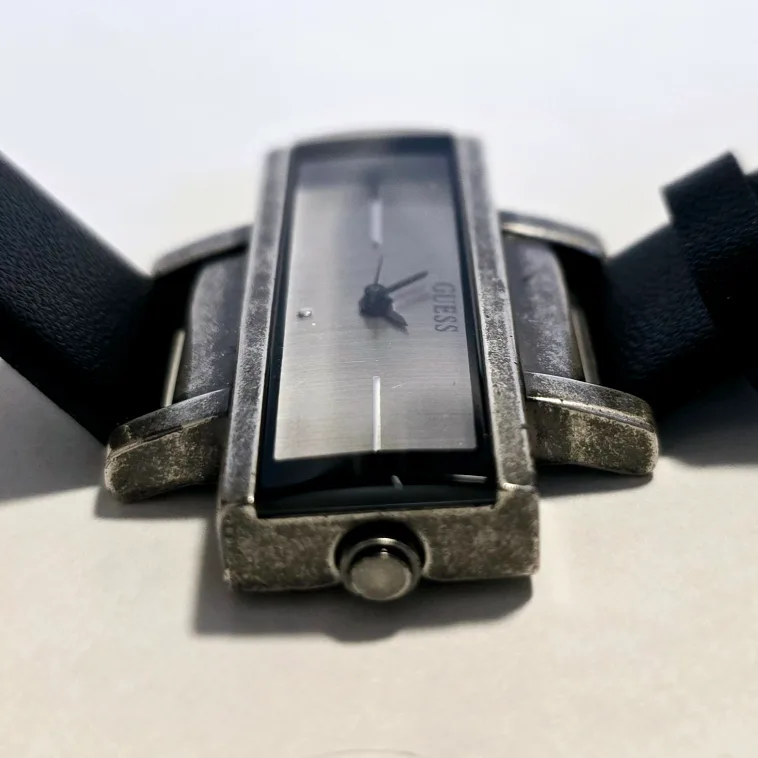 Guess Watch image indicator(5)