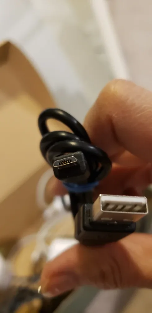 Charging Cables image indicator(4)