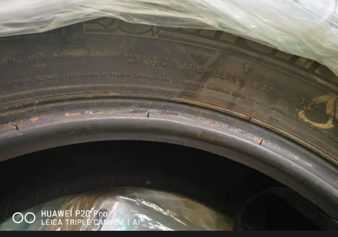 Winter Tires Michelin  Used 255/65R16 tires image indicator(7)