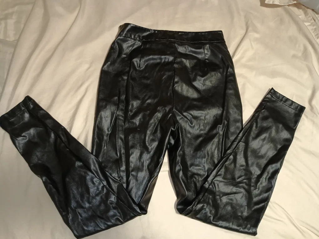 SHEIN Black Leather Look Pants Size Small image indicator(2)