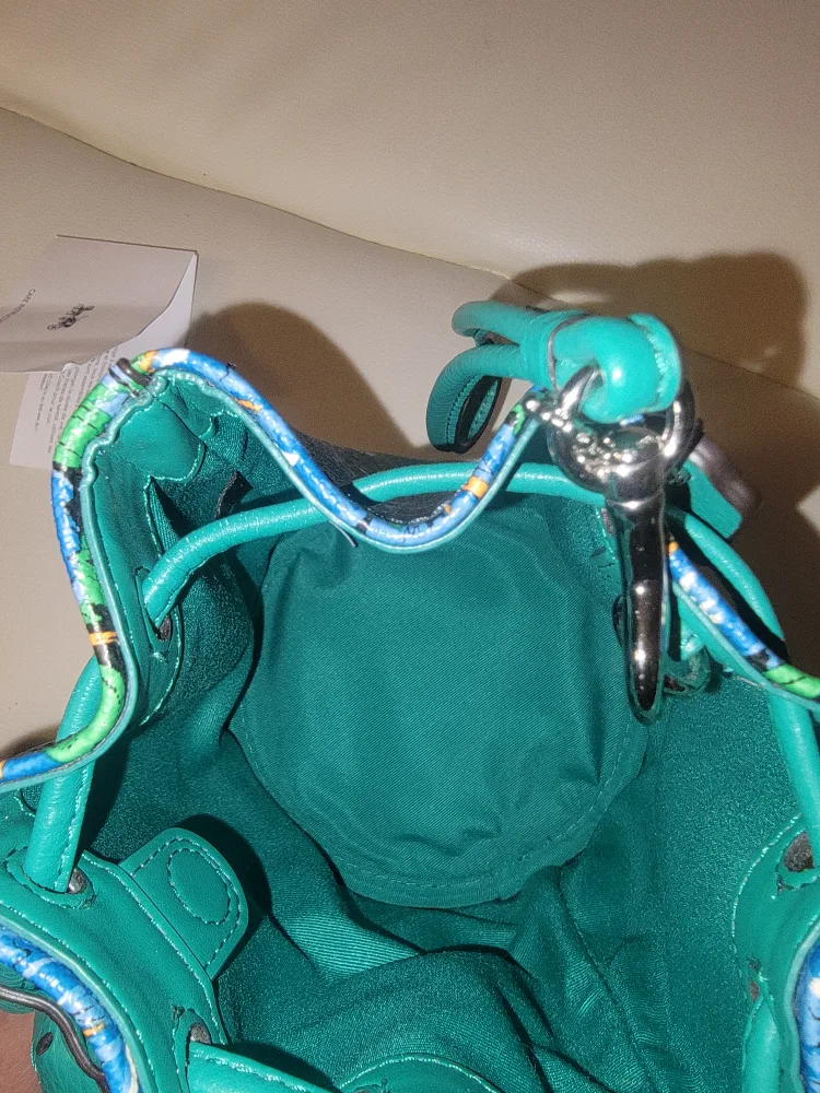 COACH BUCKET PETAL WRISTLET image indicator(4)