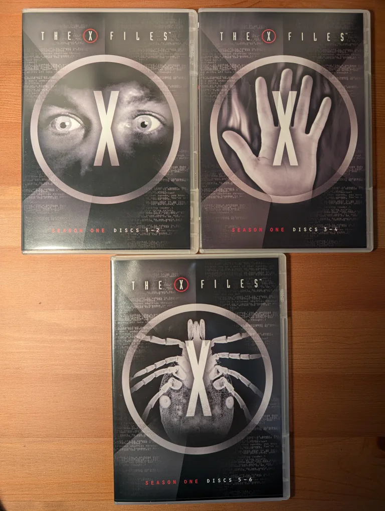 The X-Files DVD Box Set (Season 1) image indicator(3)