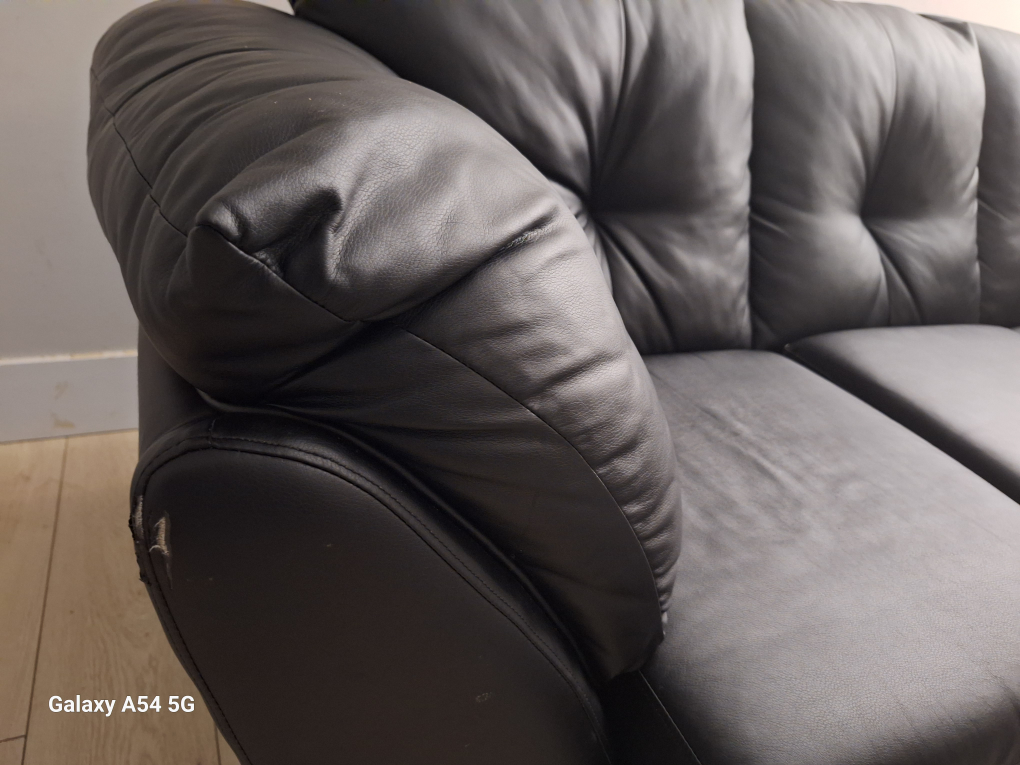 Black Sofa - photo 2