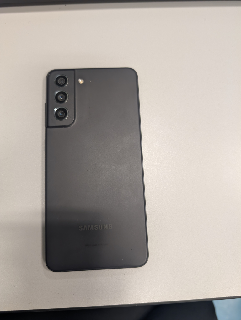 Samsung Galaxy S21 FE 5G - photo 2