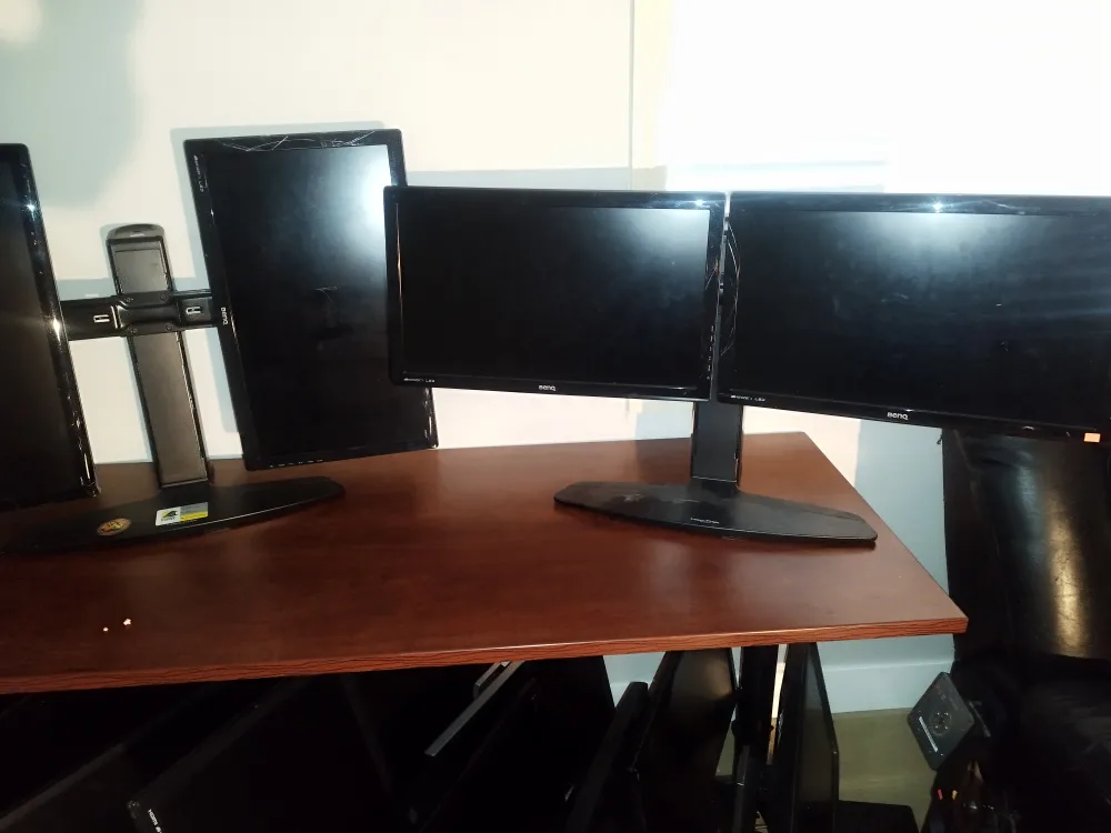 Monitors, monitor Mounts, cables image indicator(5)