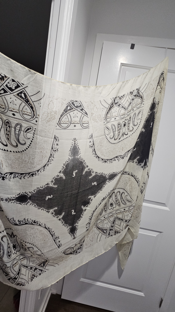 Black and White Patterned Scarf - photo 5