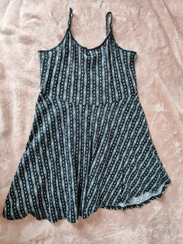 Cotton On Black and White Geometric Print Dress Size M