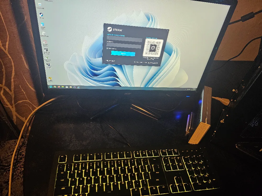 Gaming PC Setup - Monitor, Keyboard, Tower image indicator(5)