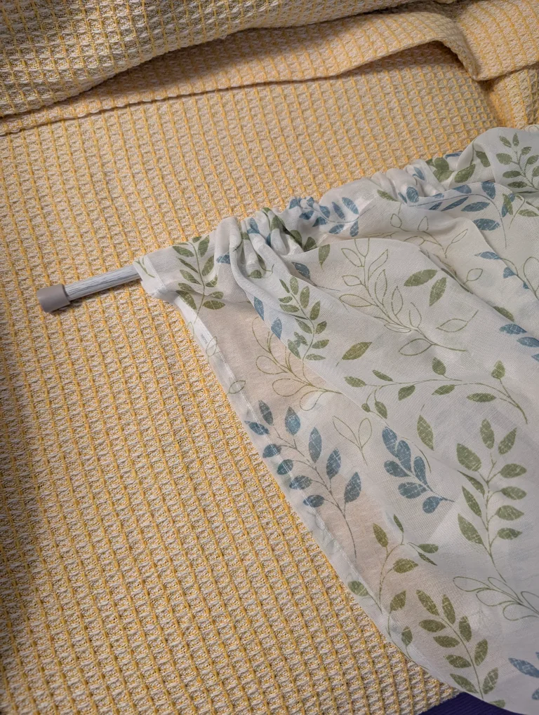 2 leaves sheer curtain with rods for window image indicator(4)