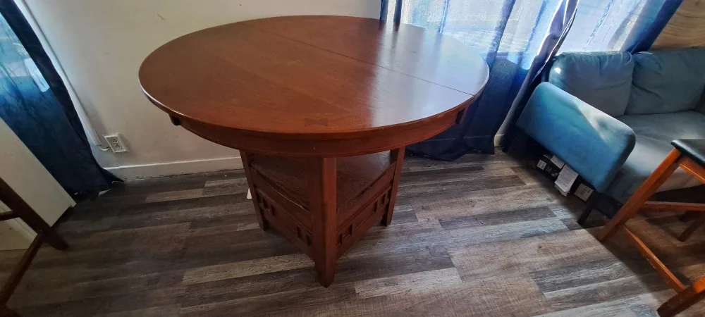 Round Pub Table Set with Four Barstool Chairs image indicator(2)