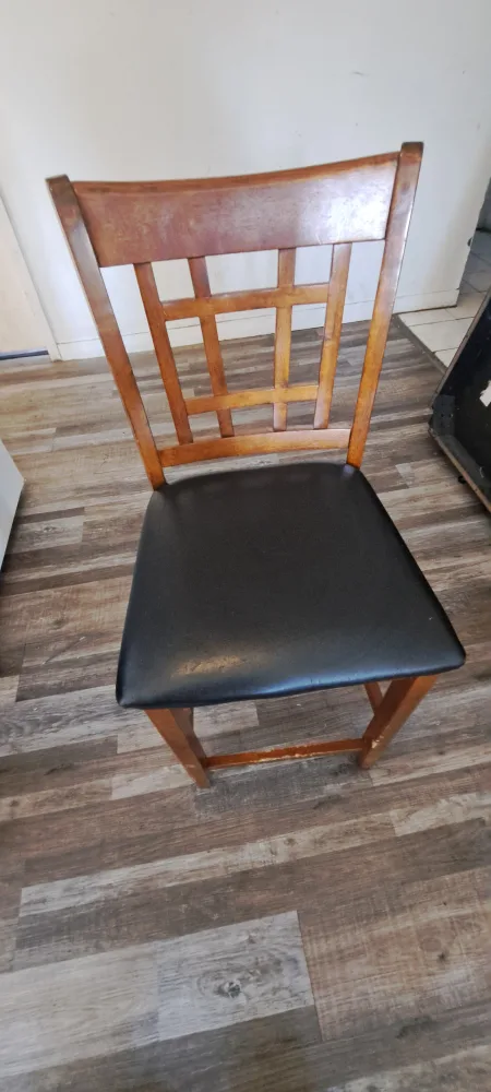 Round Pub Table Set with Four Barstool Chairs image indicator(3)