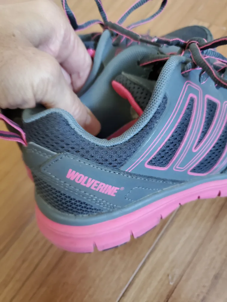 sz 5.5 women's CSA steel toed shoes image indicator(3)