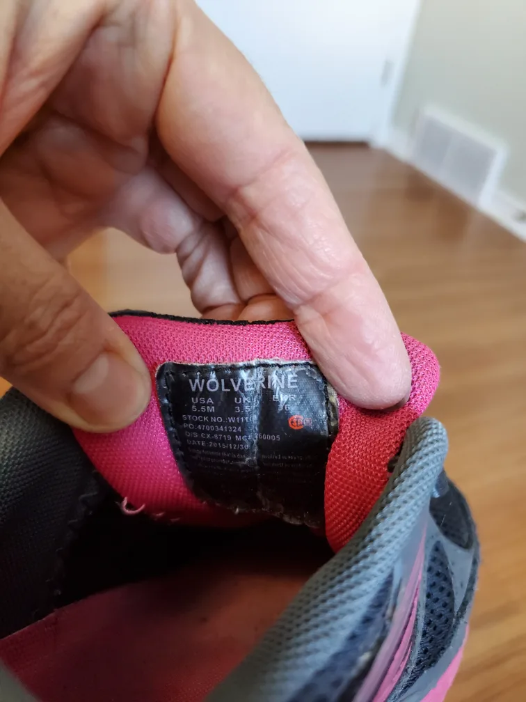 sz 5.5 women's CSA steel toed shoes image indicator(4)