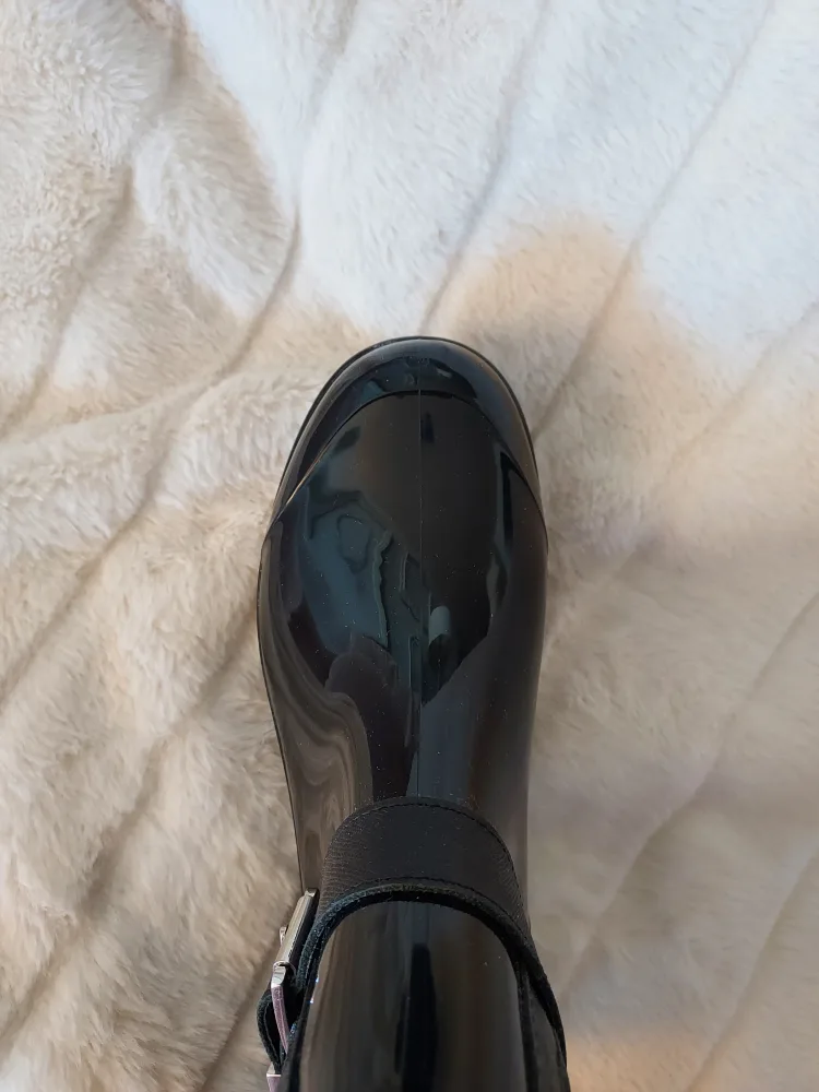 Michael Kors winter boots image indicator(7)