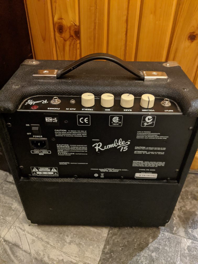 Fender Rumble 15 Bass Amp - photo 2