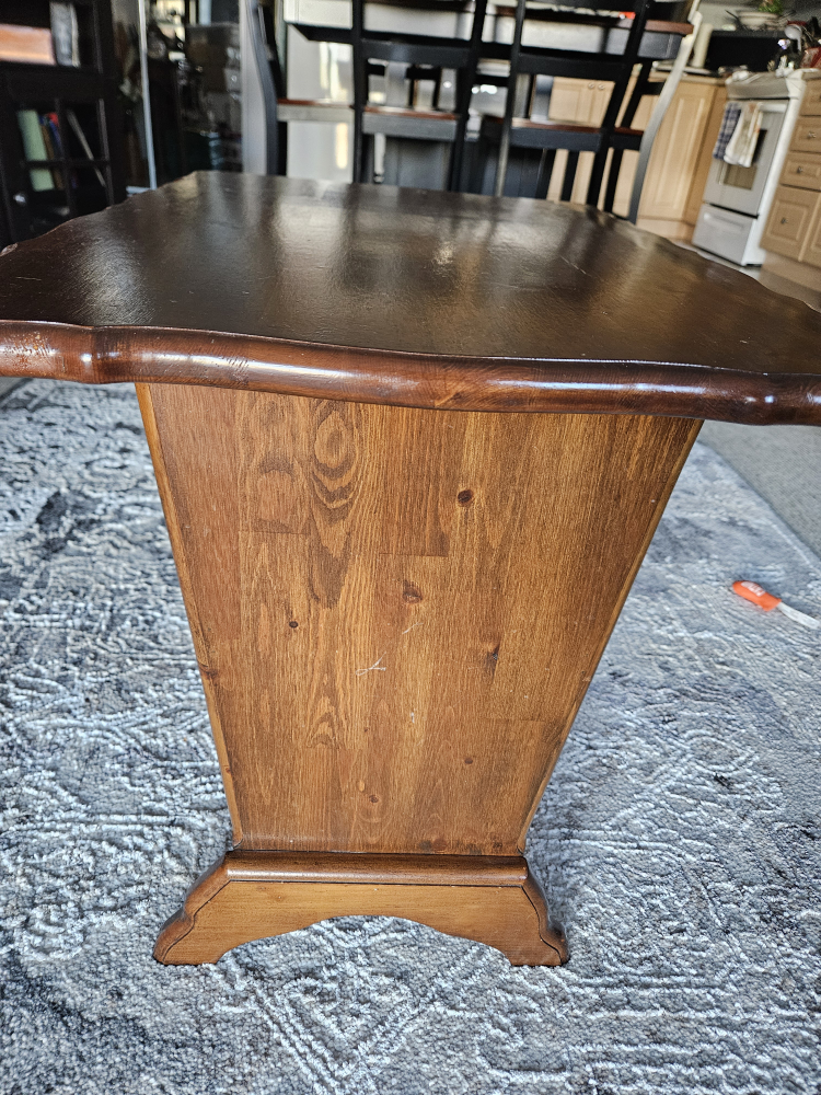 solid pine end table/magazine rack - photo 3