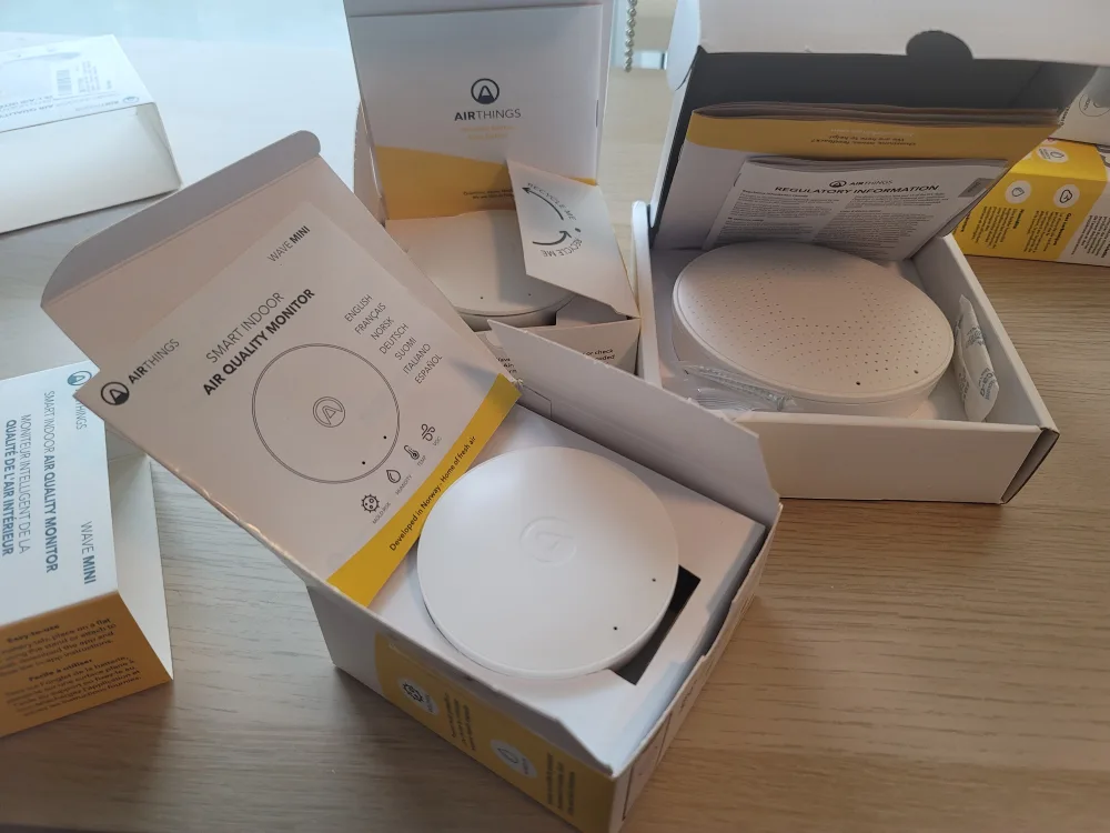 Airthings Wave Mini & Wave Plus indoor air quality monitors image indicator(2)