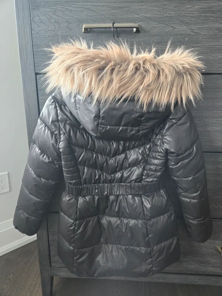 Michael Kors Girls' Black Puffer Jacket Size 10/12 image indicator(2)