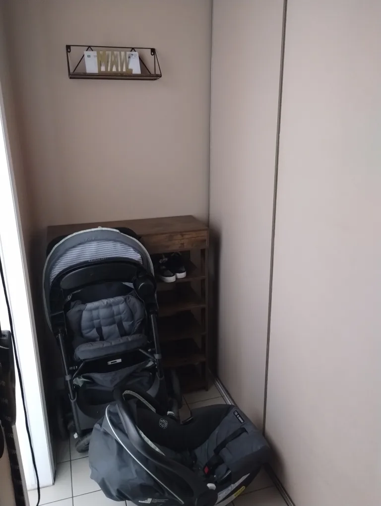 Graco SnugRide SnugLock 35 Infant Car Seat image indicator(2)