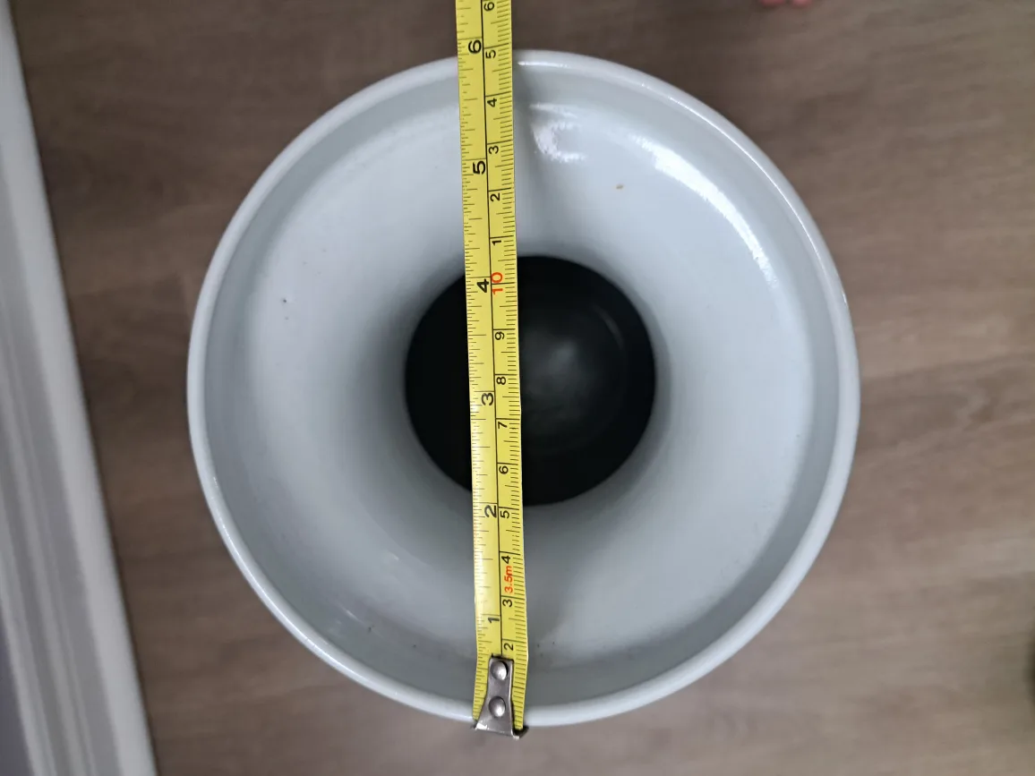 19" Large Vintage Chinese Porcelain Vase with Hand-Painted Scene image indicator(7)