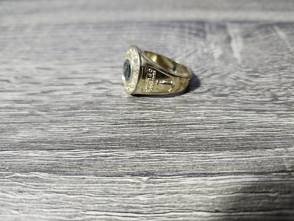 CHICAGO BLACKHAWKS Molson Canadian Replica Stanley Cup Ring 1934 - photo 2