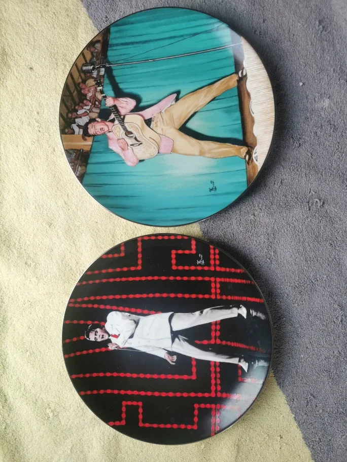 Elvis Presley Collector Plates - Set of 11 image indicator(8)